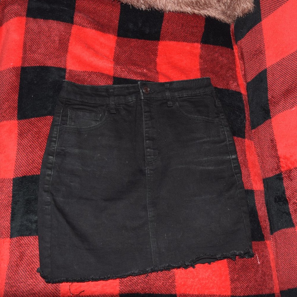 NWOT - Black jeans skirt